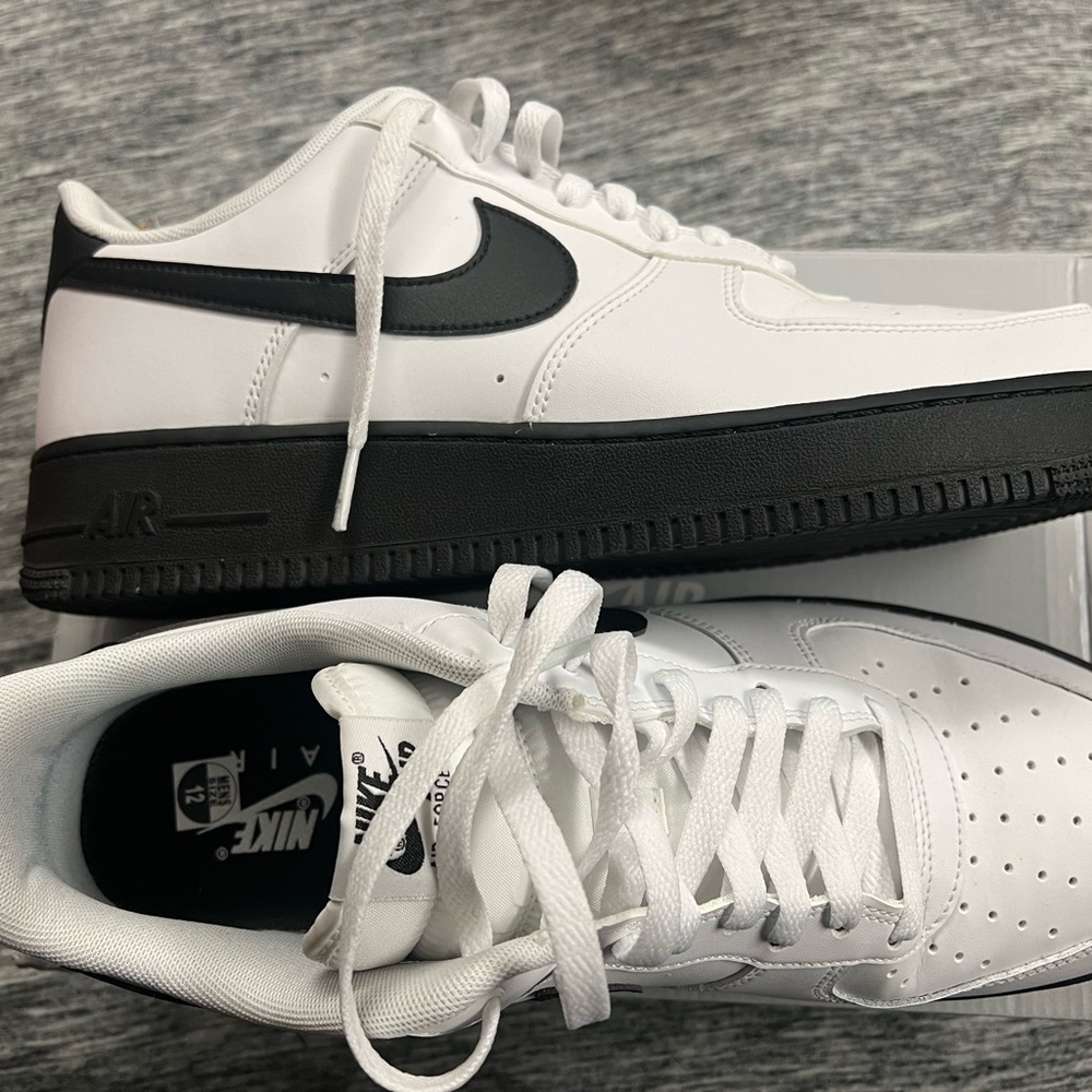 Nike Air Force 1